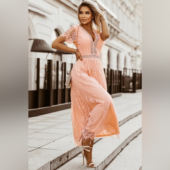 Scalloped Trim Lace Plunge Dress